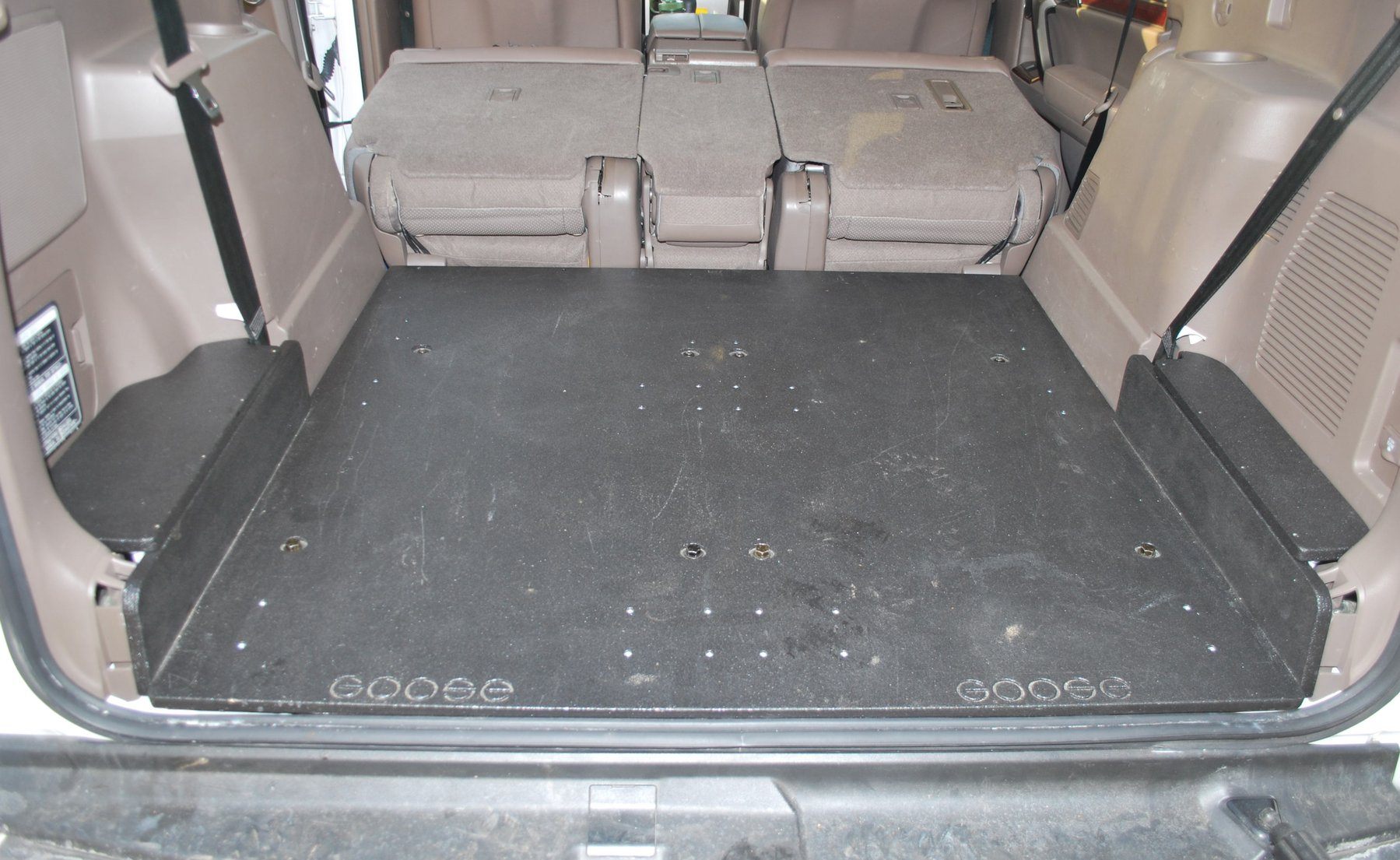 Lexus GX Plate Systems Interior Accessoires Goose Gear