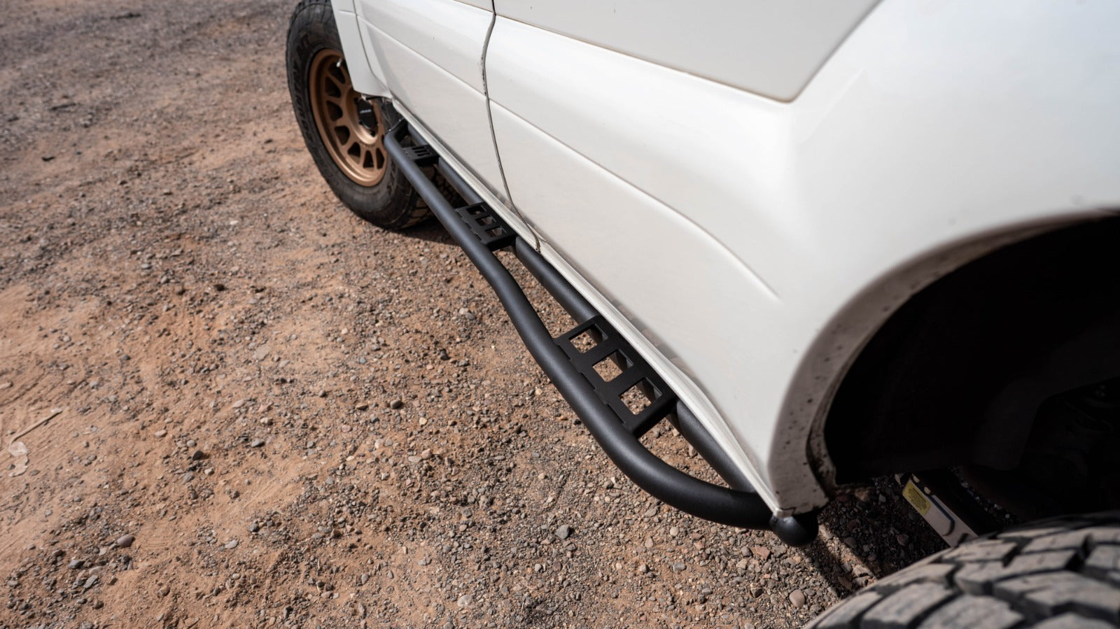 '03-09 Lexus GX470 SDHQ Built Rock Sliders display