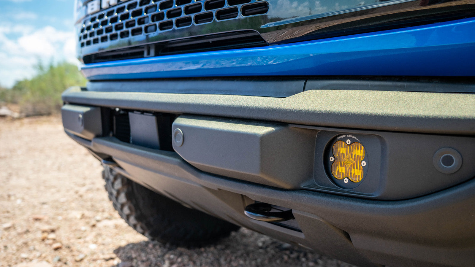 '21-23 Ford Bronco Baja Designs SAE Fog Light Kit w/ OE Plastic Bumper close-up Display on Vehicle