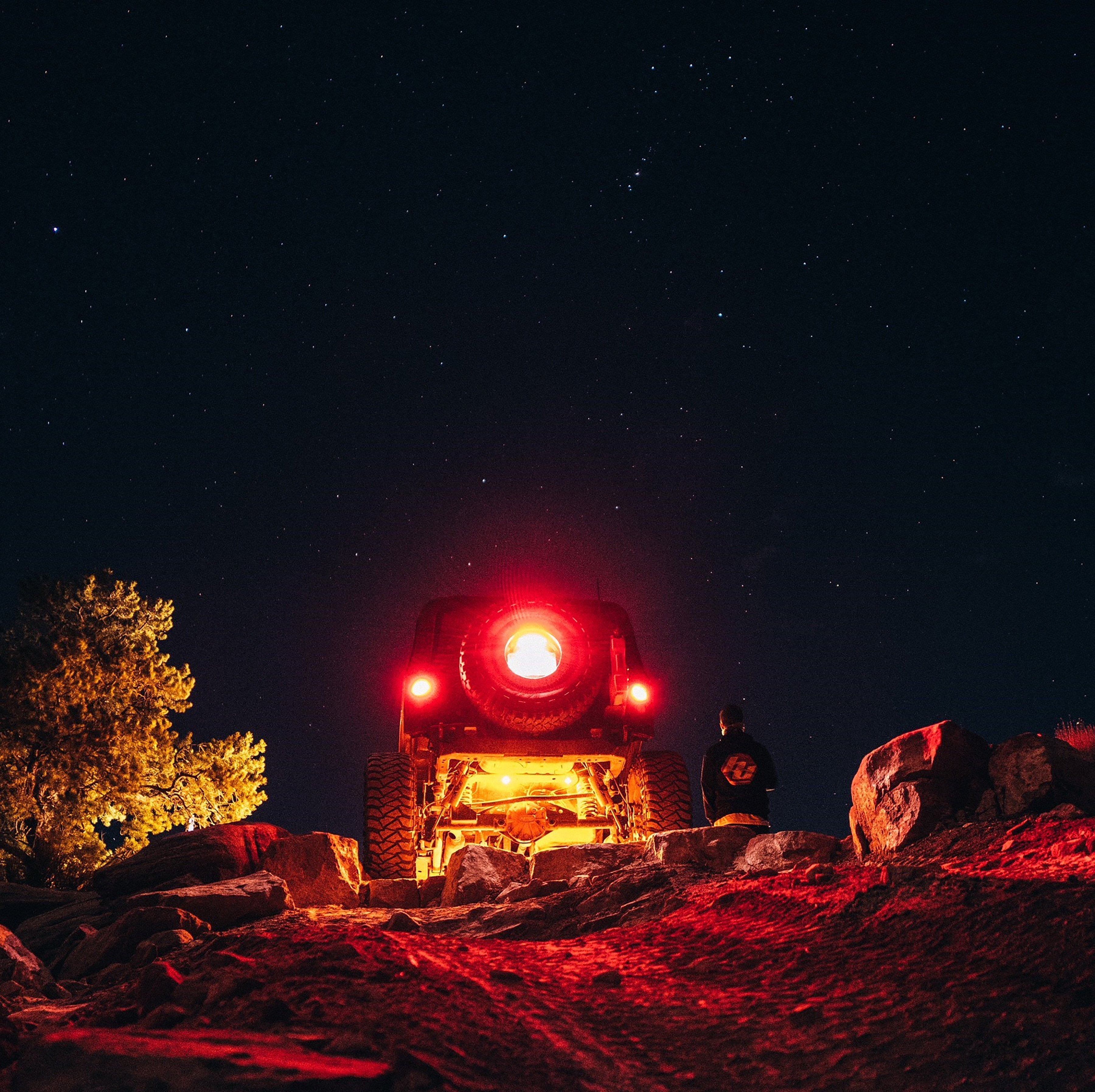 Universal Rock Light Kit Lighting Baja Designs display on Vehicle (In Use)