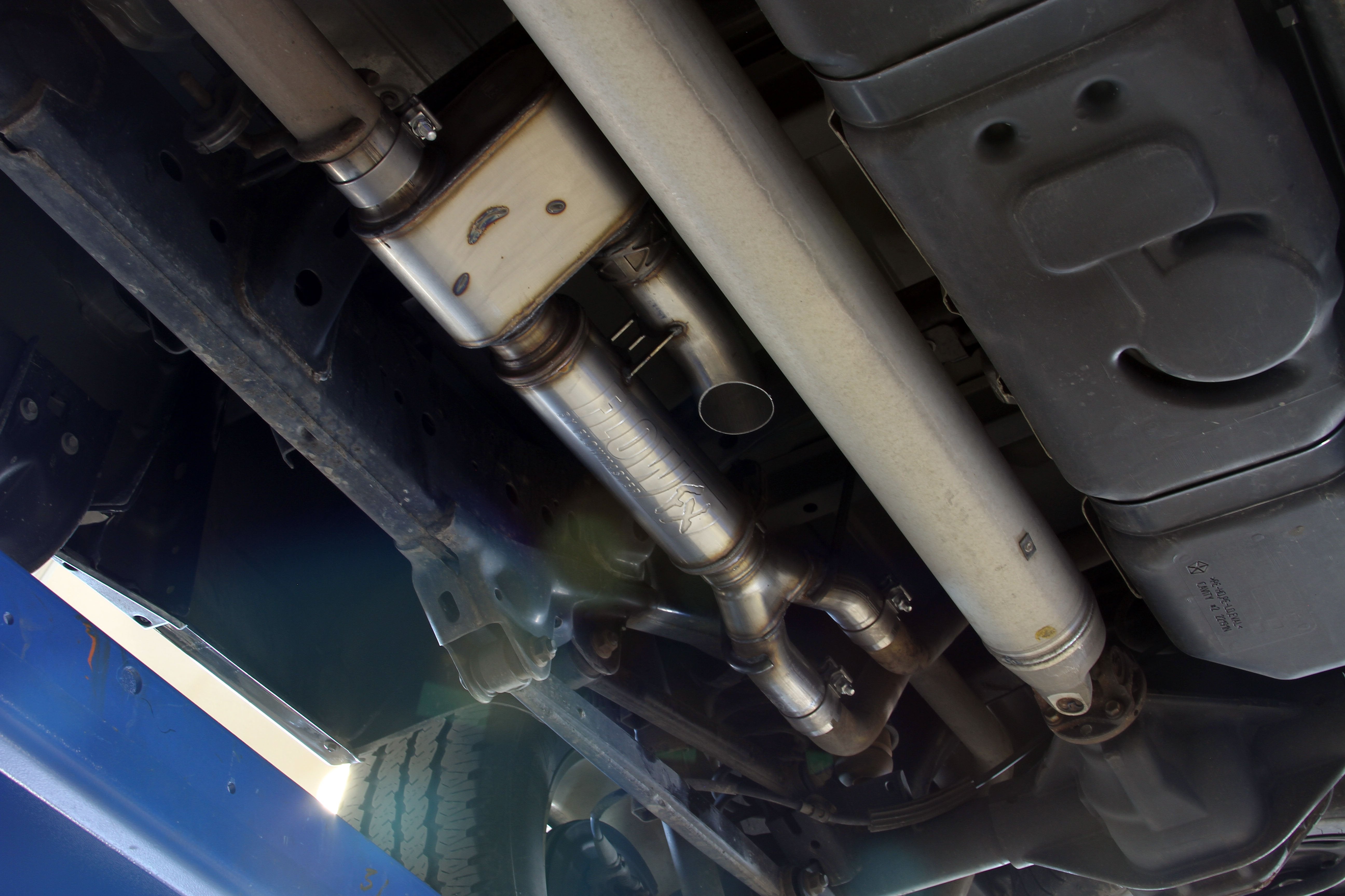 Flowmaster Flow FX Direct Fit Dual Mode Muffler with Active Valve