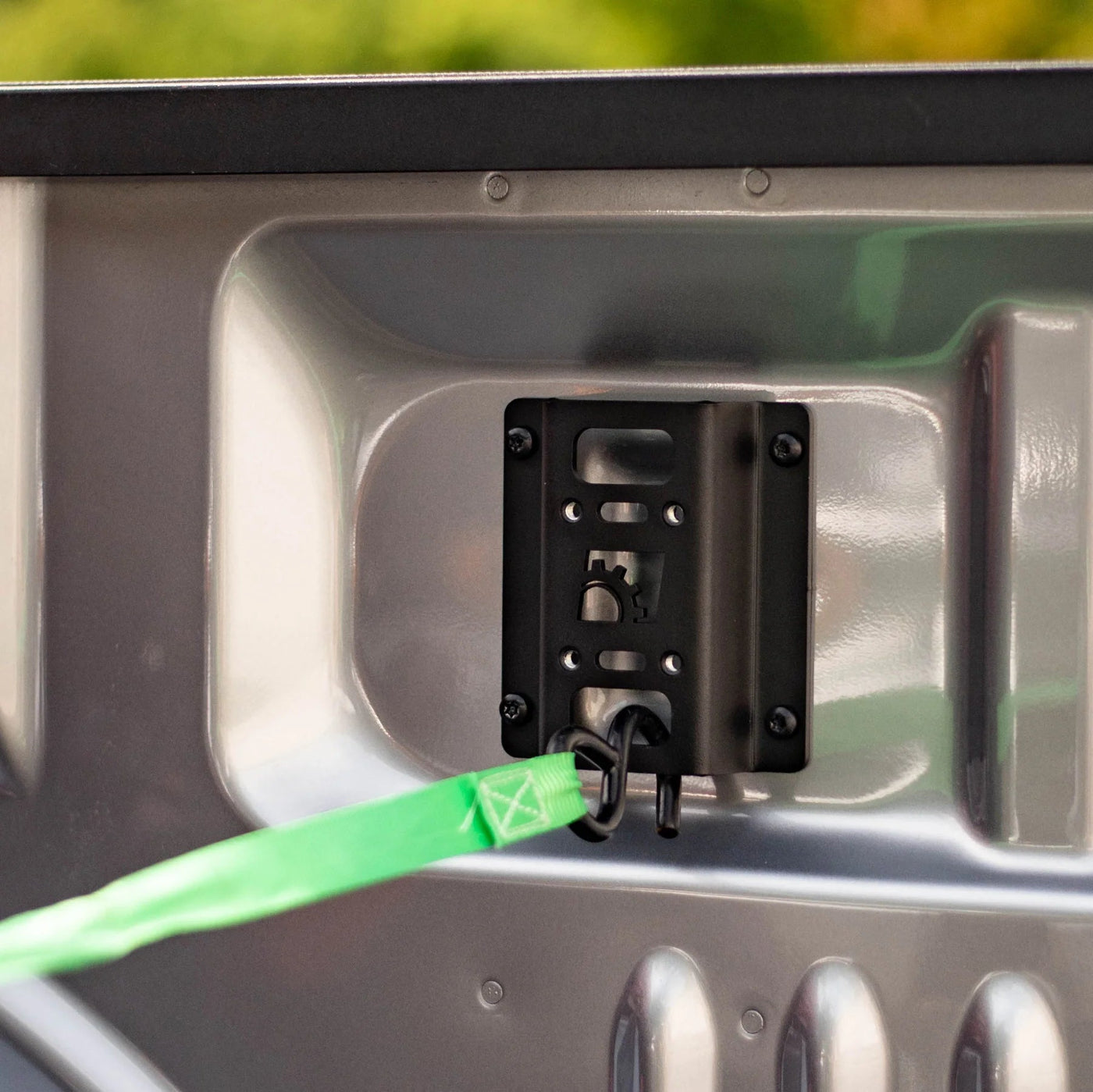 Boxlink Replacement Mounting Plate (Set of 4) Close-up Display 