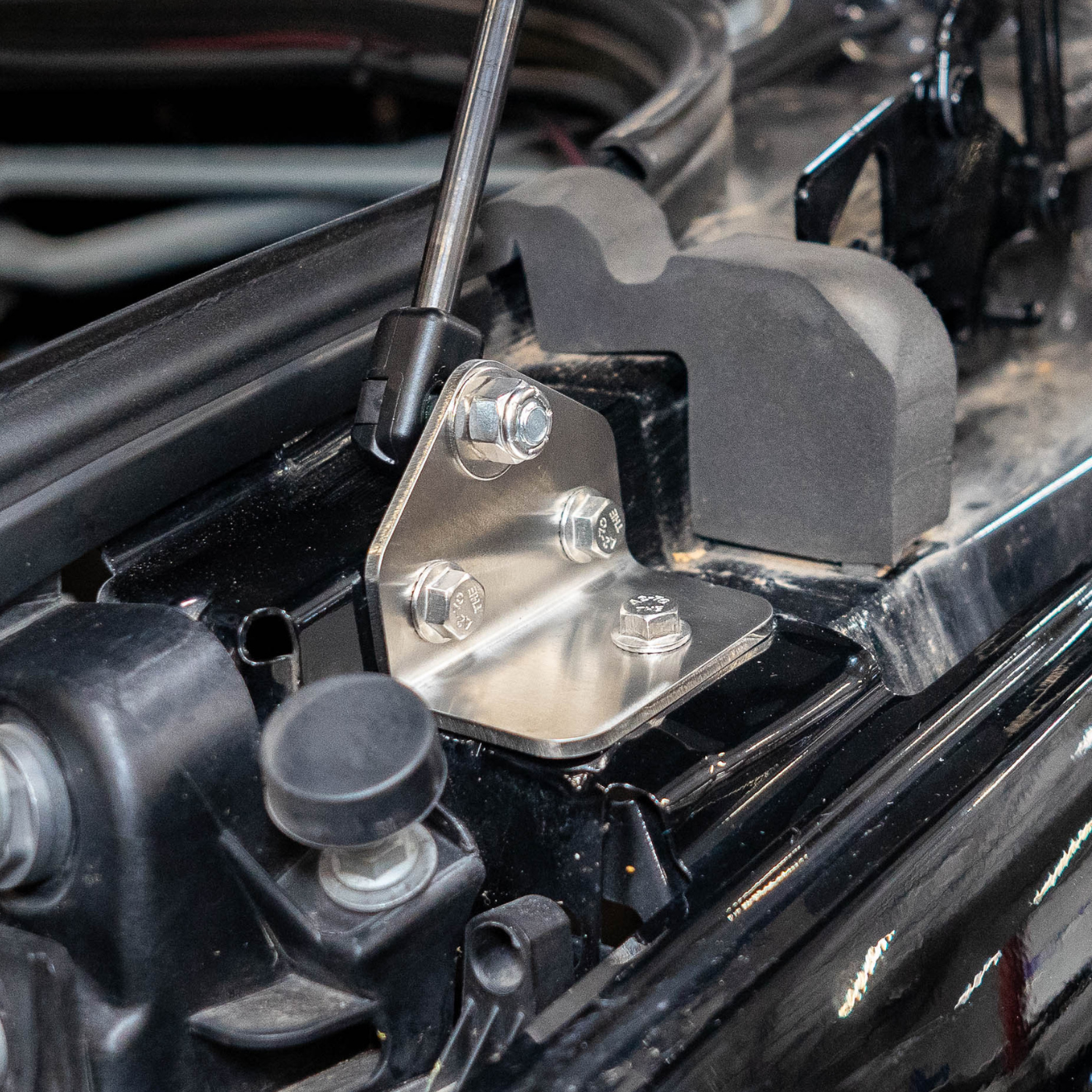 2019+ Mercedes Sprinter Van SDHQ Built Hood Strut Kit