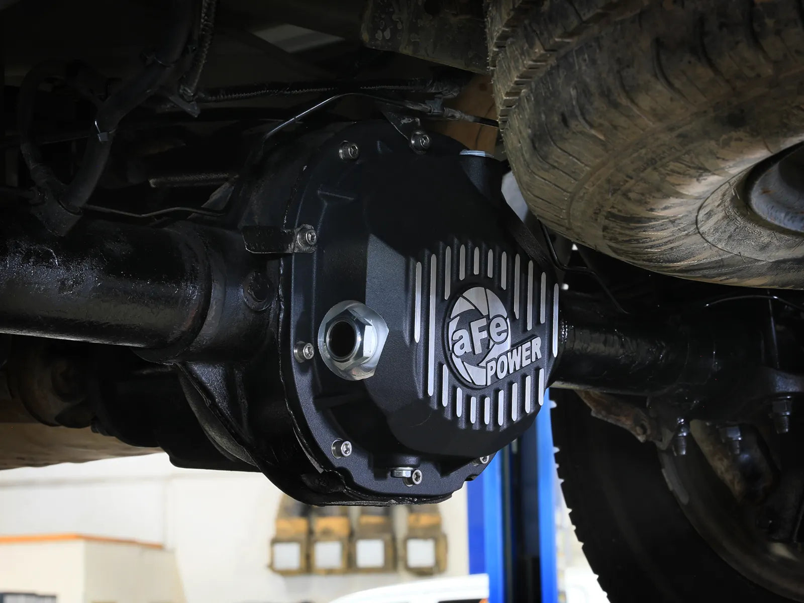 Pro Series Rear Differential Cover Black w/ Machined Fins