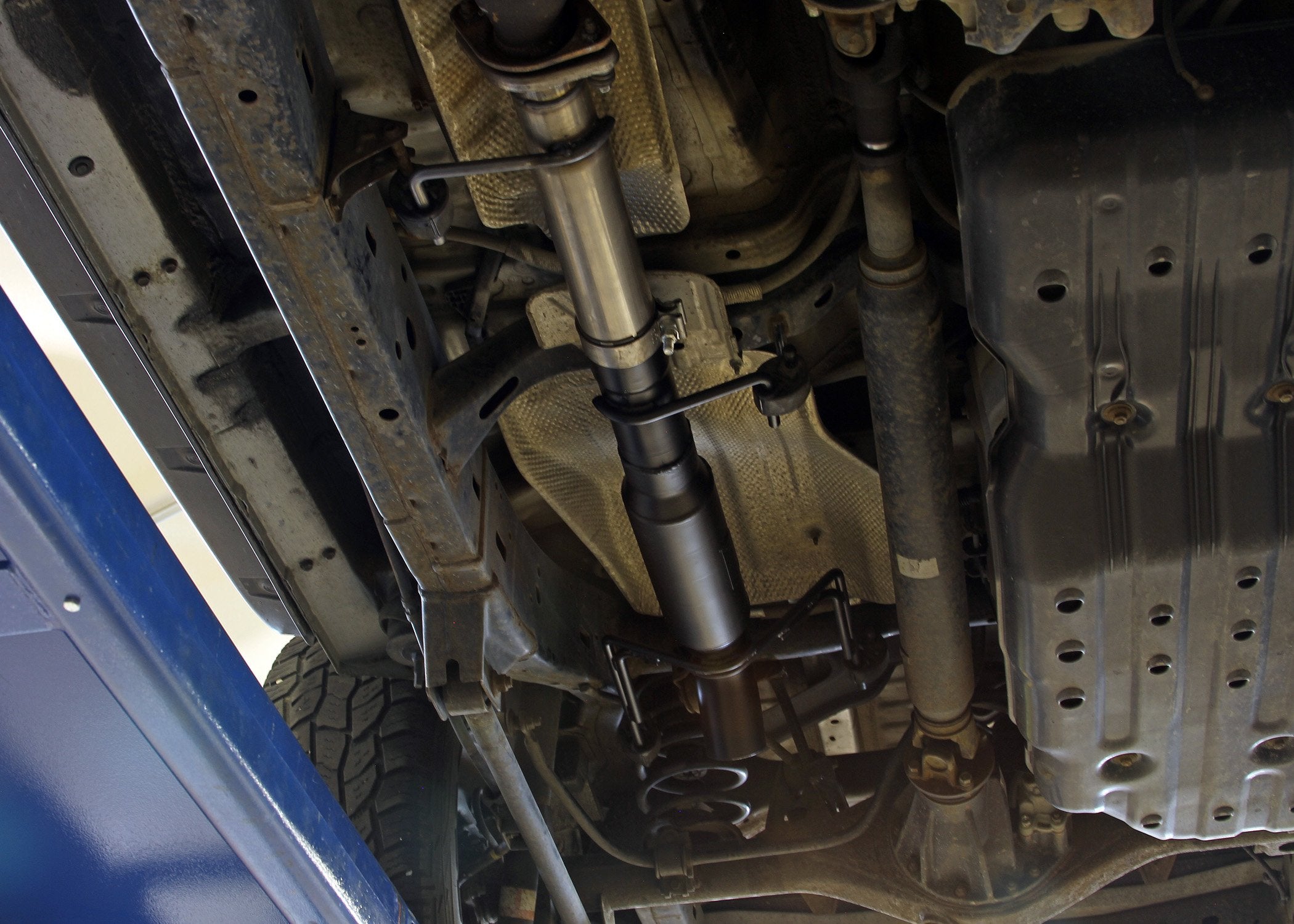 Flowmaster Outlaw Extreme Cat-Back Exhaust System