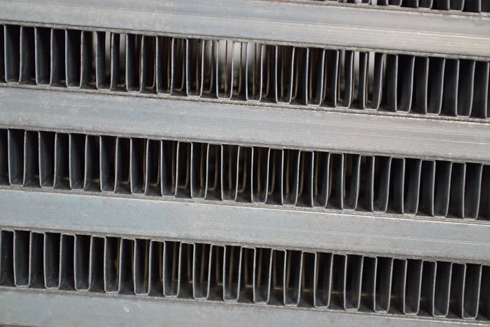 The MAGNUM 1000HP+ Intercooler Core 18X12x6 Bar & Plate design Front View