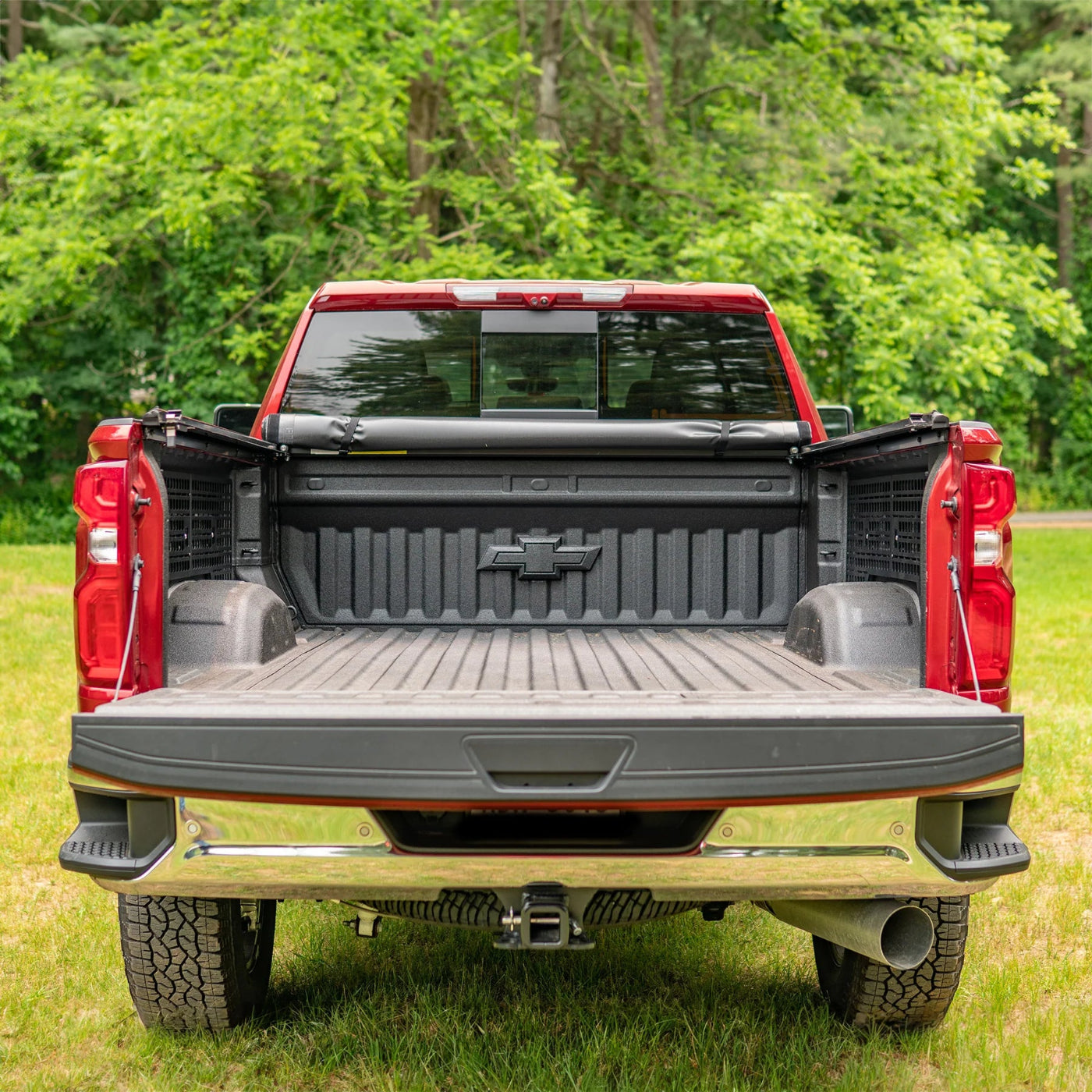 Bedside Rack System | Chevrolet Silverado HD & GMC Sierra HD (2020+) Display in Vehicle 
