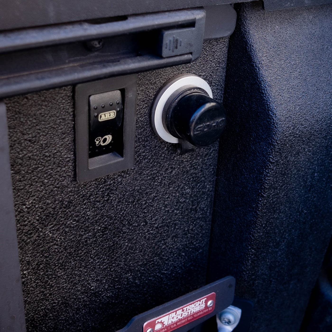 SDHQ Built 7.5' Bulkhead Air Chuck Mounting Kit installed 