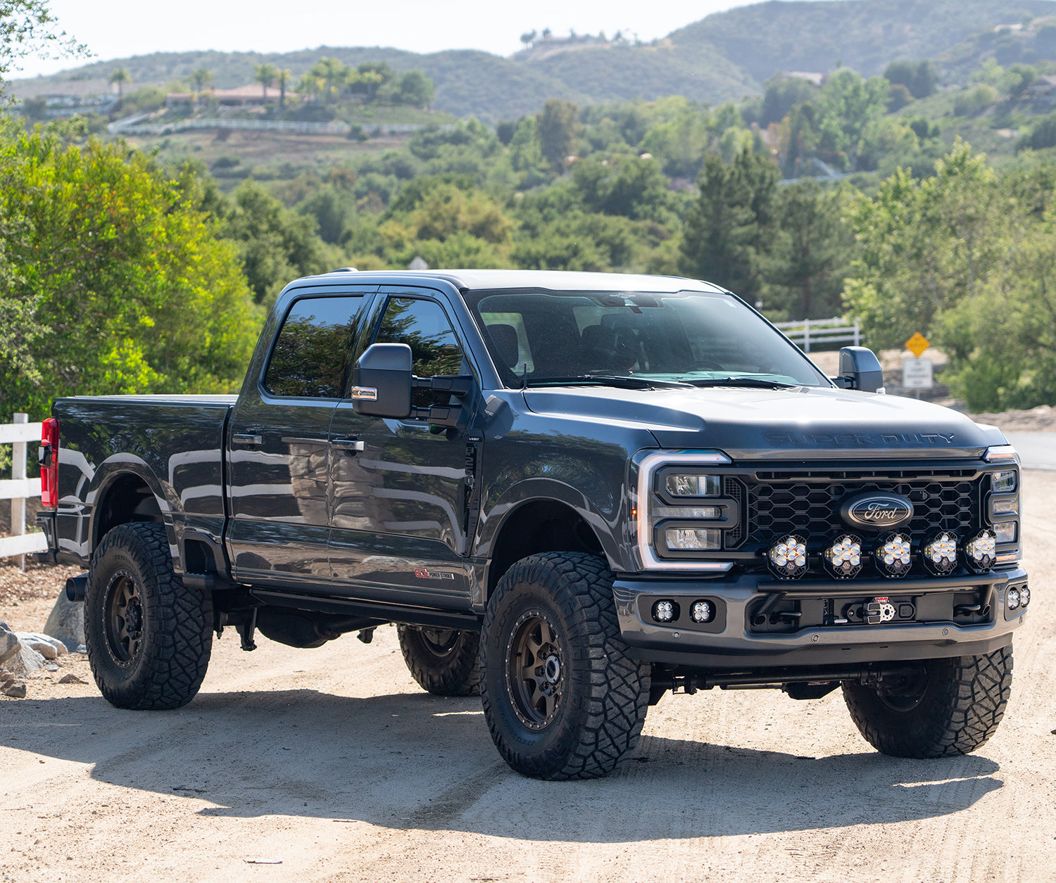 2023+ Ford F250/F350 Diesel 3.5" Pathfinder Suspension System