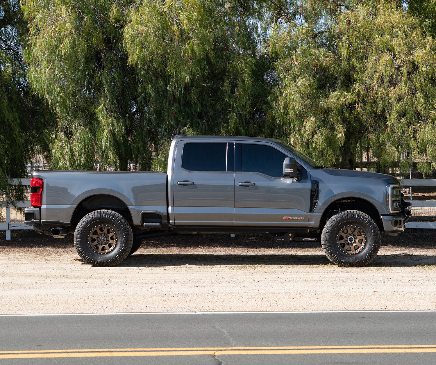 2023+ Ford F250/F350 Diesel 3.5" Pathfinder Suspension System