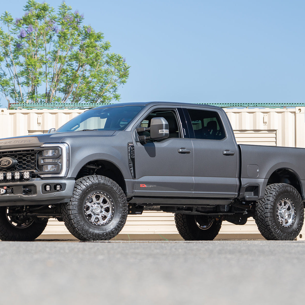 G500 Simulated Beadlock Wheel 17x8.5" 5 & 6 Lug - TechLite Ring Front View