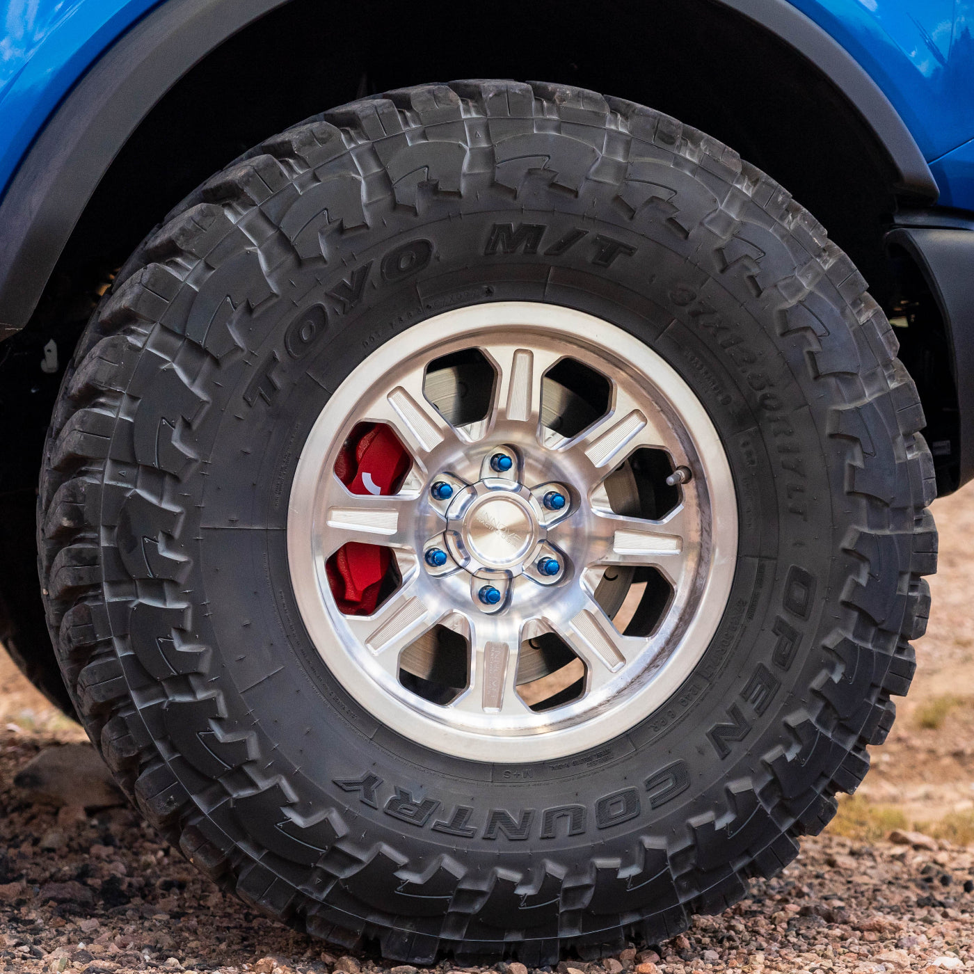 G500 Smooth Lip Wheel 18x9.0" 8 Lug Front View