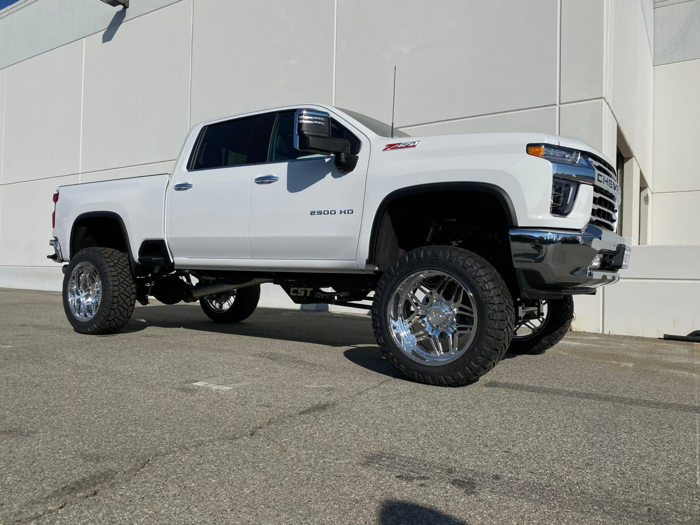 CST 20-25 GM 2500 / 3500 8″ Stage 5 Suspension System