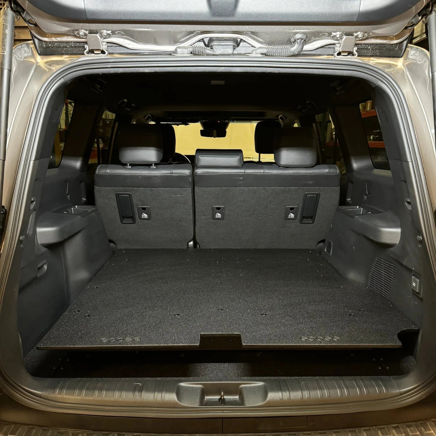 '24+ LC250 Explore Series Rear Plate System Display in Vehicle 