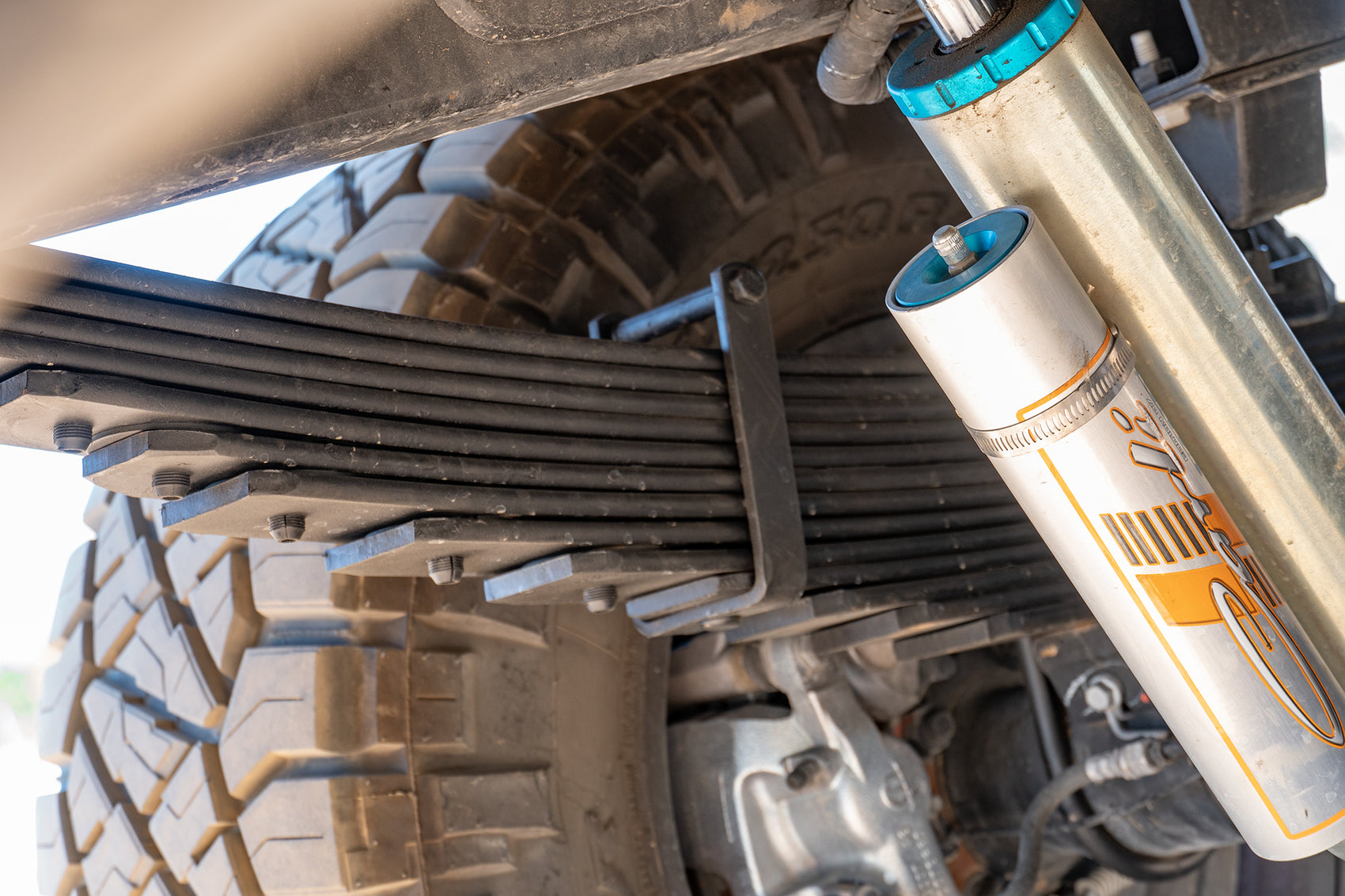 +3500LBS XXHD PROGRESSIVE LEAF SPRING KIT 1″ LIFT CS-DFSP-19-425-XXHD