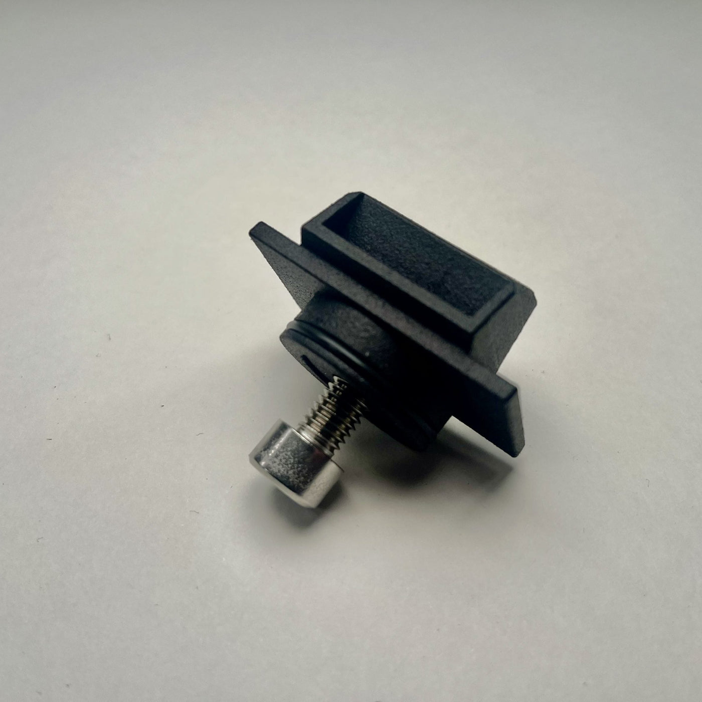 Lowrance GPS End Adapter for Device Mounting Arm Front View