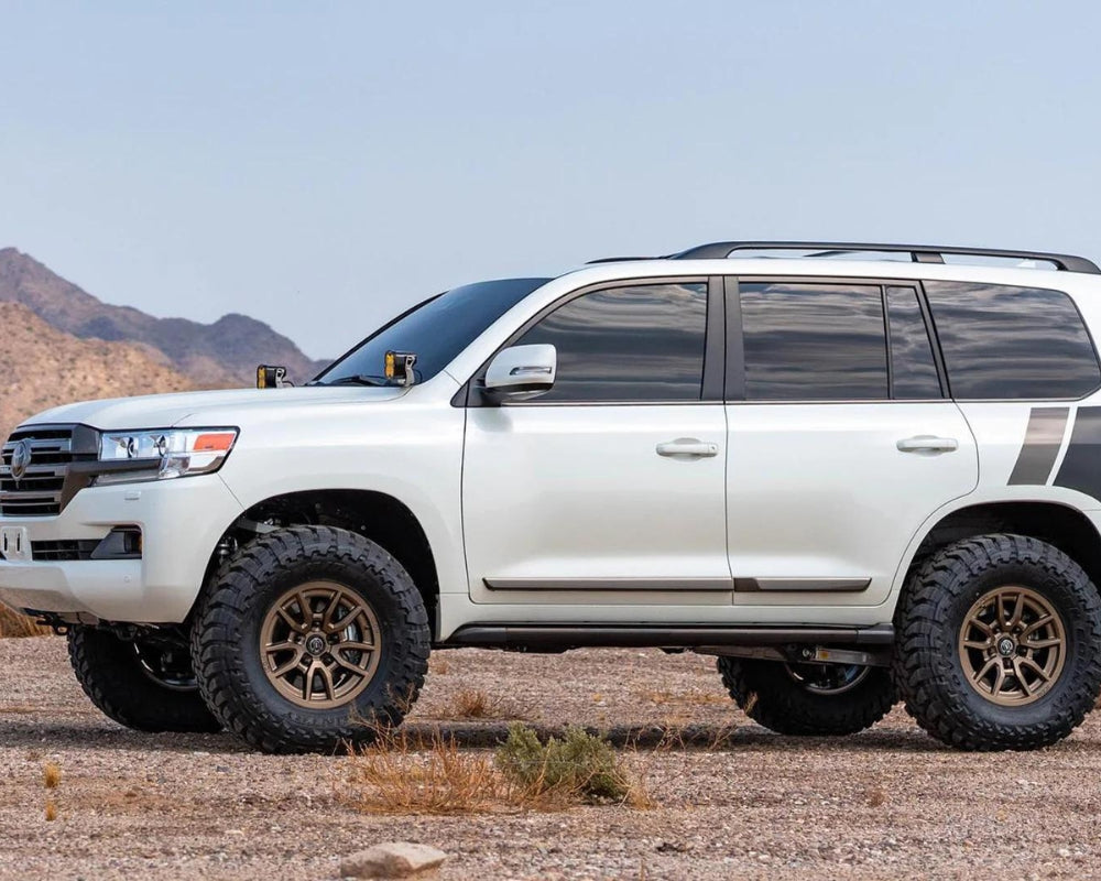 Toyota Land Cruiser - SDHQ 200 Series