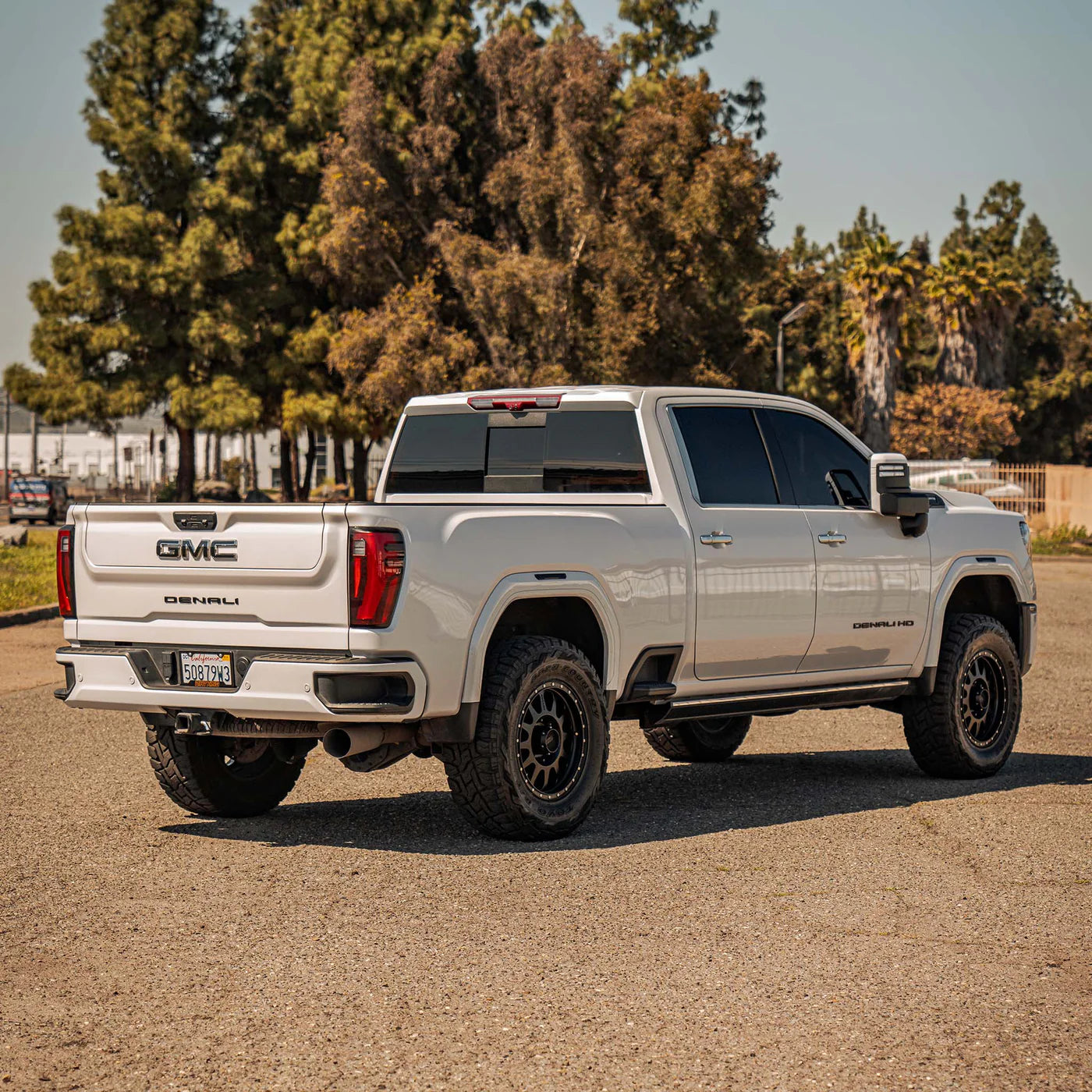 Dirt King MT Tow Runner Kit For GM 2500/3500 Trucks