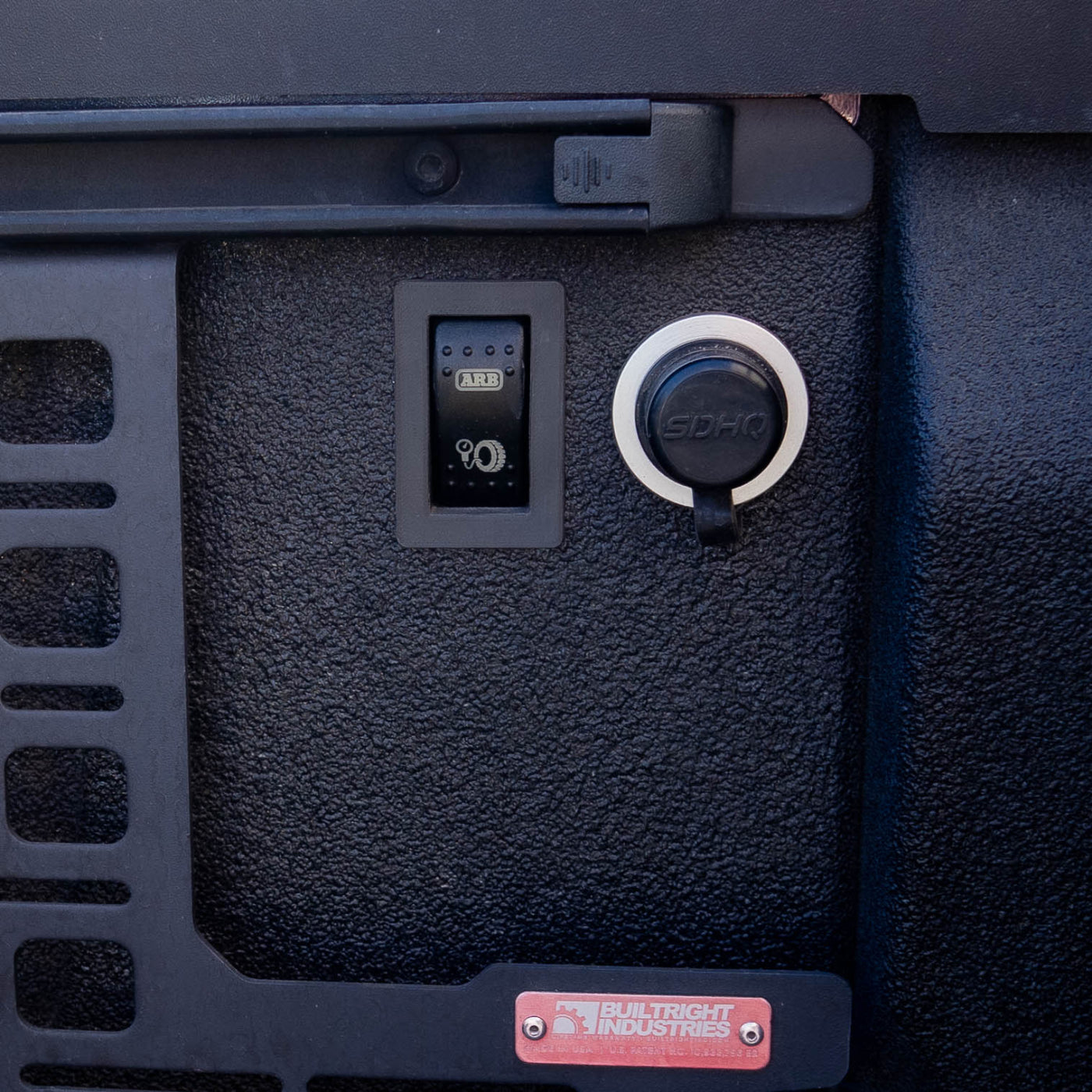 SDHQ Built 7.5' Bulkhead Air Chuck Mounting Kit installed 