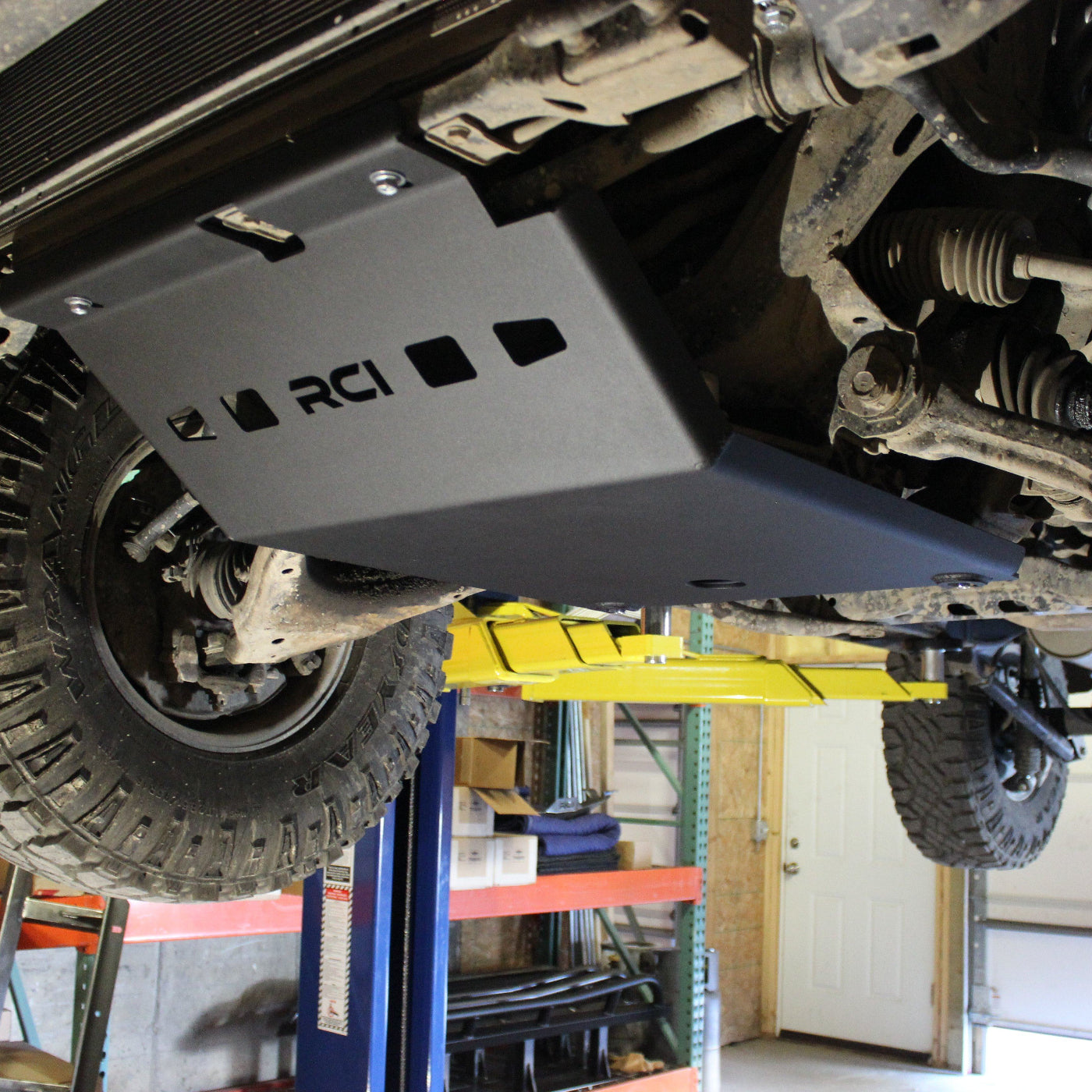 '03-09 Toyota 4Runner Front Skid Plate RCI Off Road display