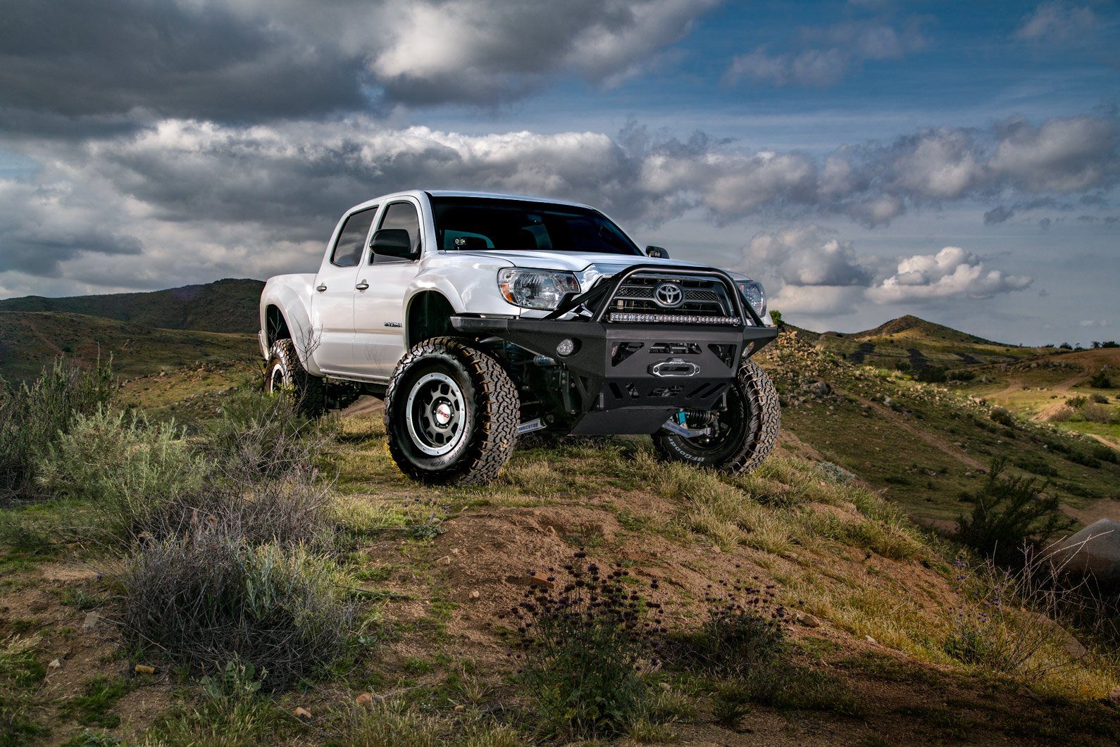’05-15 Toyota Tacoma Prerunner/4WD Race Series +3.5" Long Travel Kit Suspension Total Chaos Fabrication 