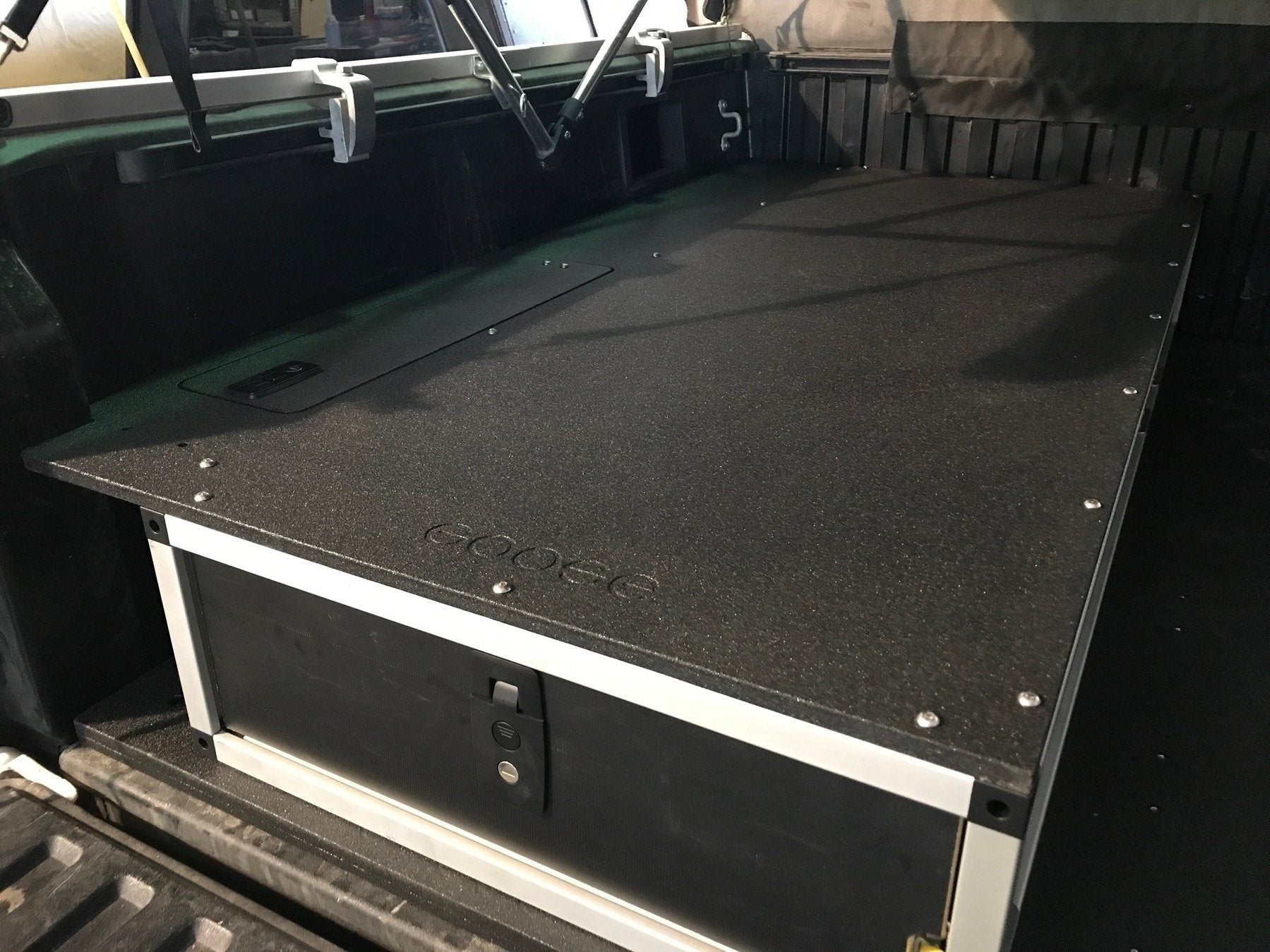 05-23 Toyota Tacoma Module Top Plate-1 Access Door Interior Accessoires Goose Gear display
