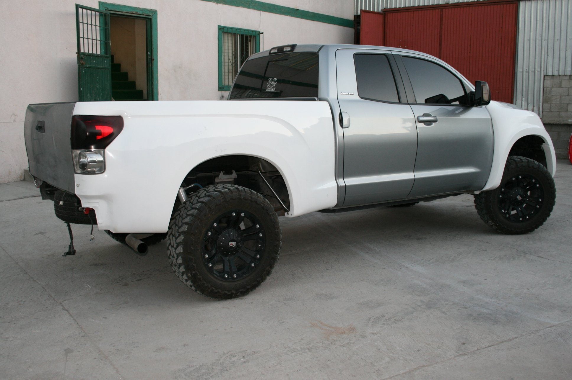 07-13 Toyota Tundra Fiberwerx Besides - 6.5' Bed - TUB-001