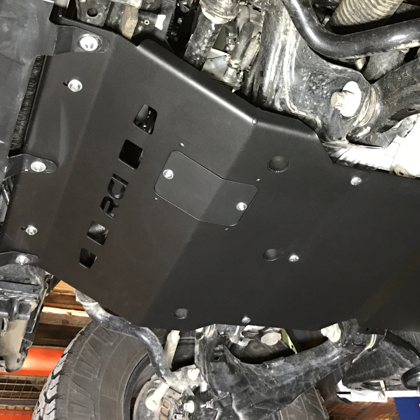 '07-21 Toyota Tundra Engine Skid Plate RCI Off Road display