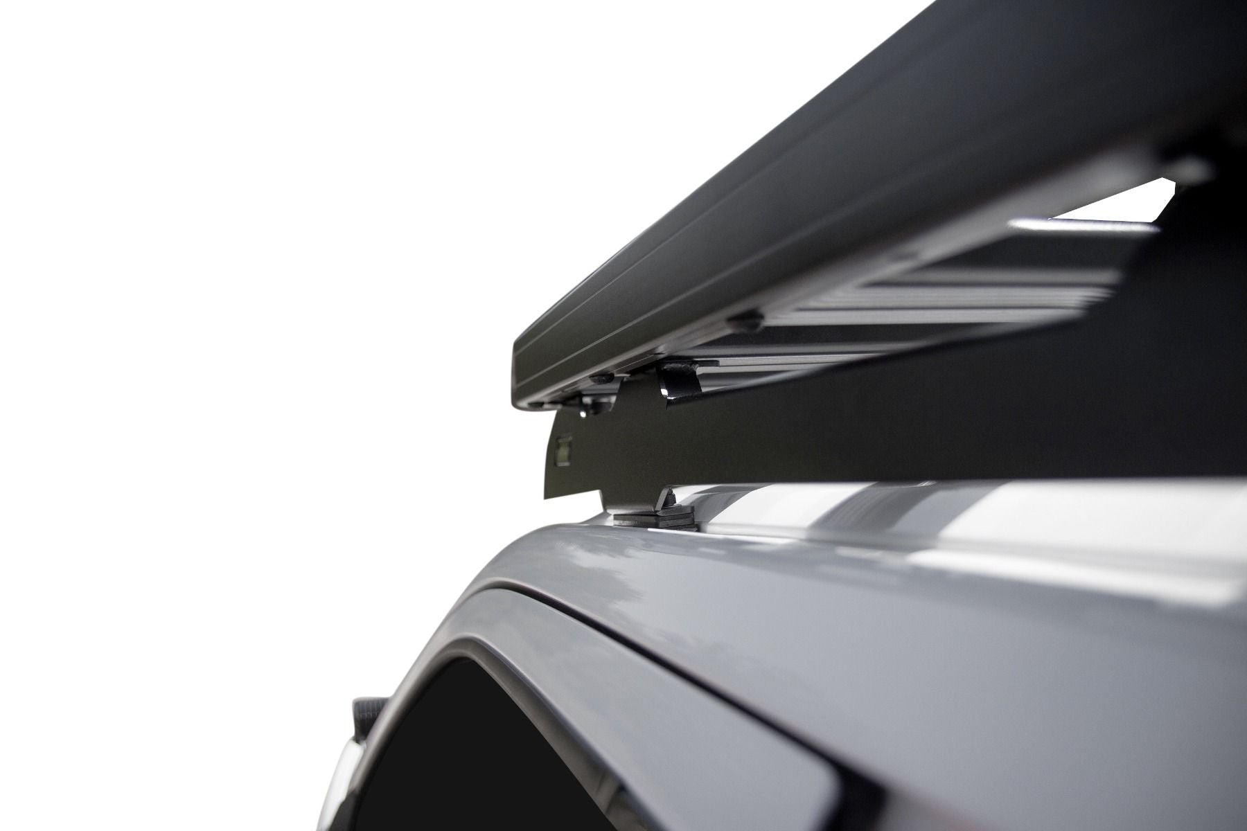 '09-20 Ford F150 Super Crew Slimline II Low Profile Roof Rack Kit Front Runner close-up