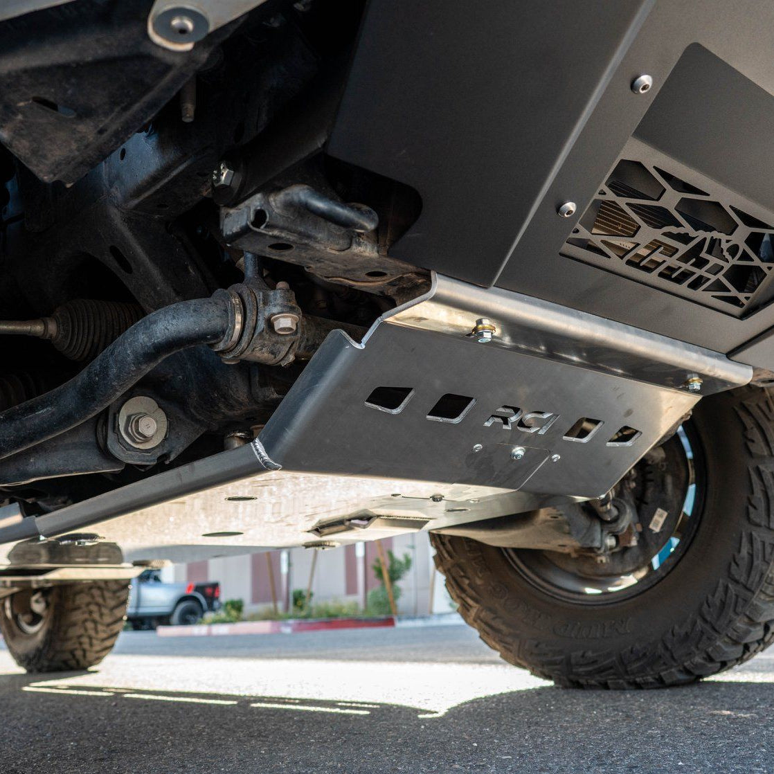 '10-23 Toyota 4Runner Front Skid Plate RCI Off Road display