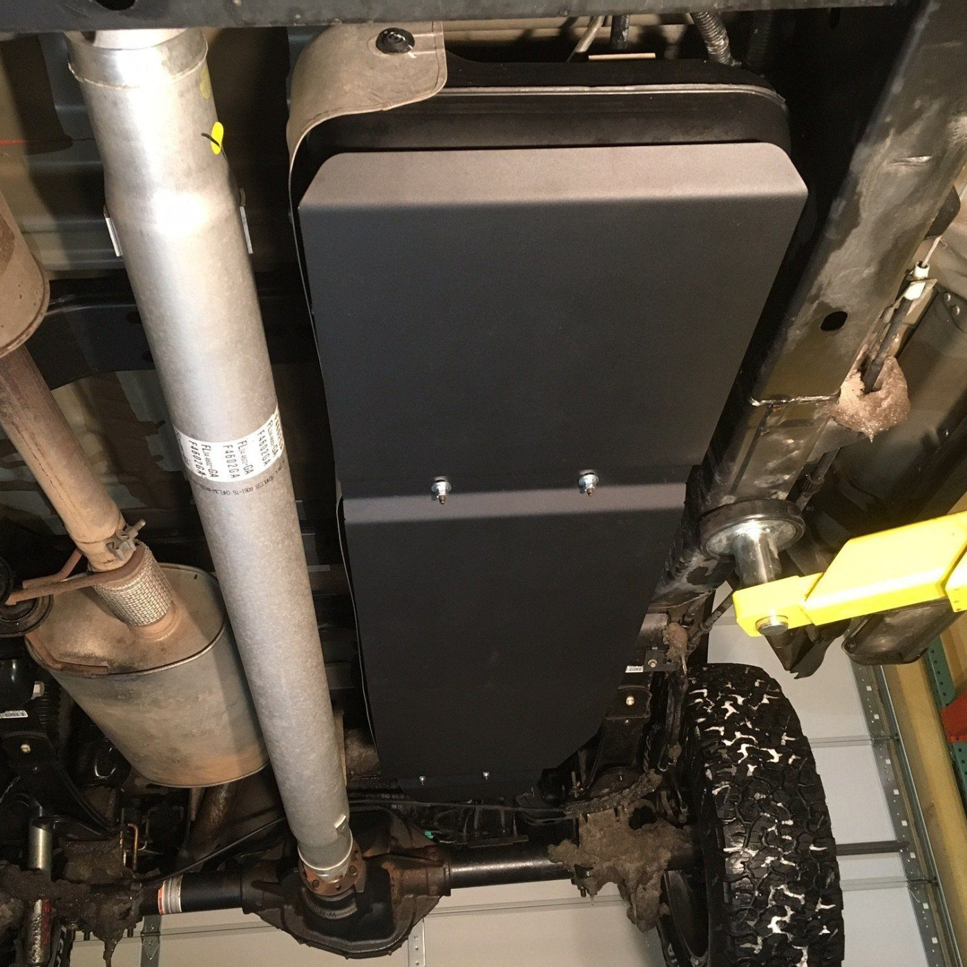 '15-22 Ford F150 Fuel Tank Skid Plate RCI Off Road display