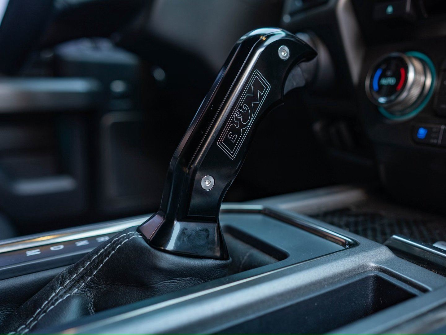 '15-19 Ford F150 Magnum Grip Shift Handle Interior Accessoires B&M display
