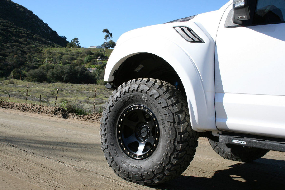 Silver Raptor Fenders '17-20 Ford Raptor +2.5