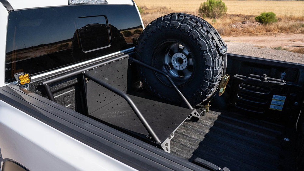 '17-24 Ford Raptor SDHQ Built In Bed Chase Rack