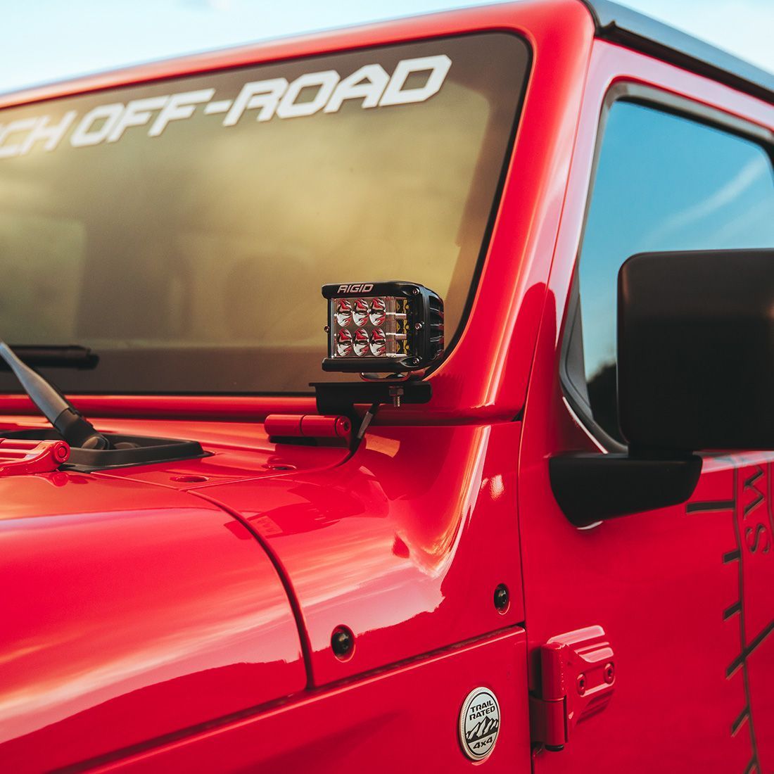 18-23 Jeep JL A-Pillar Light Mount