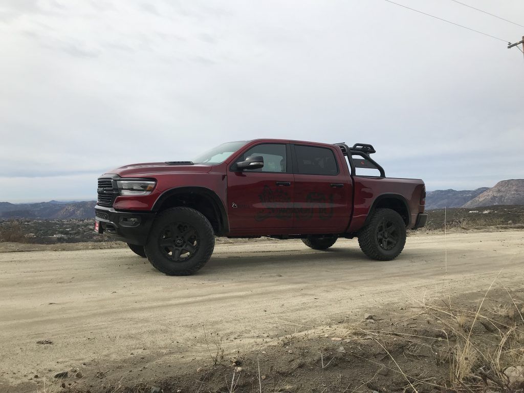 '19-23 Ram Fenders | 4.5" Bulge Fiberglass Fiberwerx display