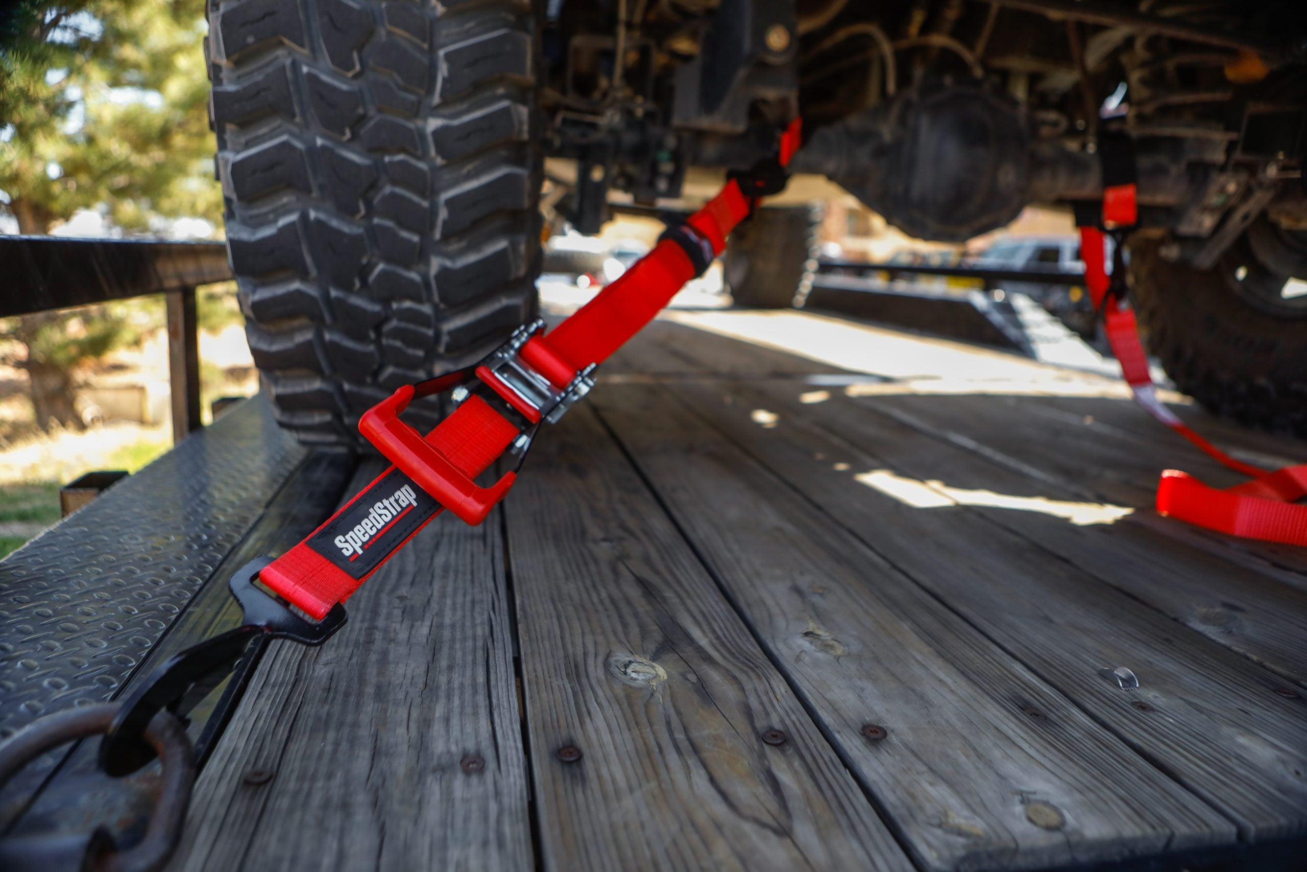 2" x 10' Ratchet Tie Down w/ Twisted Snap Hooks & Axle Strap Combo (Red) Speedstrap display