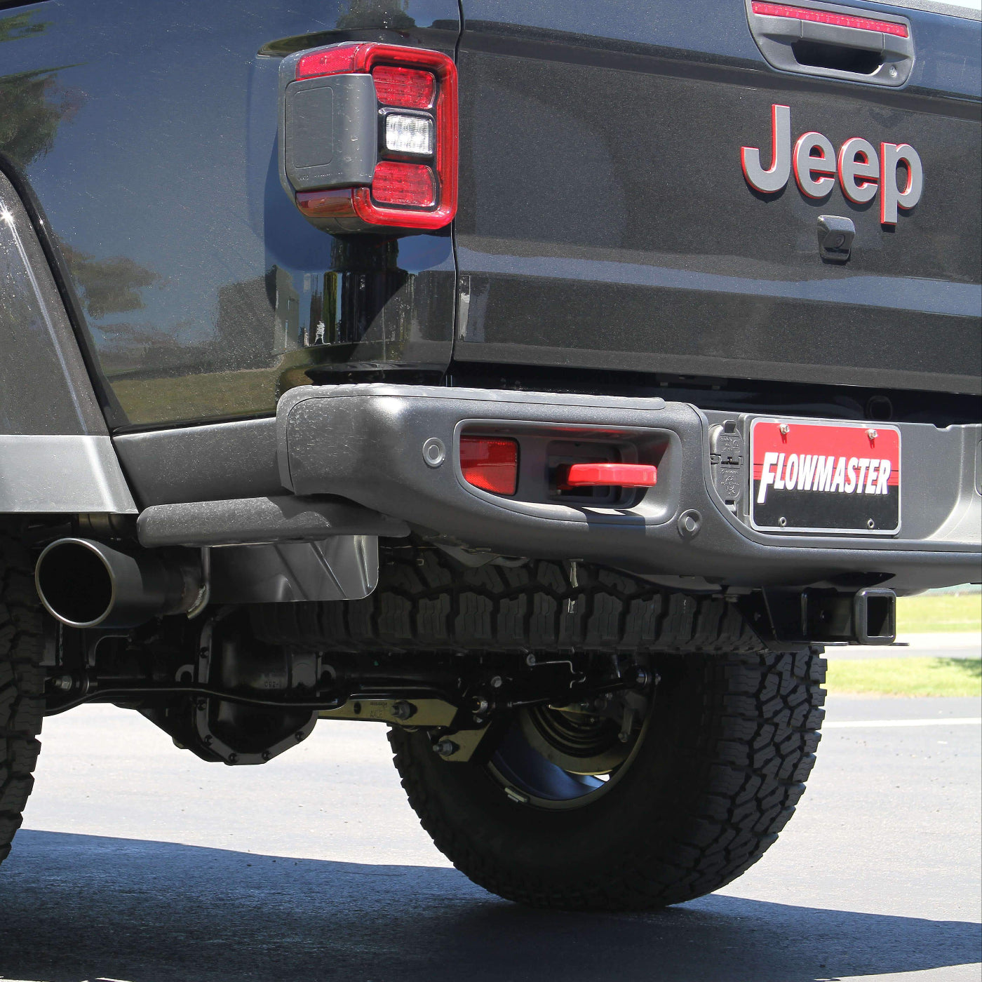 '20-23 Jeep Gladiator (JT) FlowFX Cat Back Exhaust Display on Vehicle 