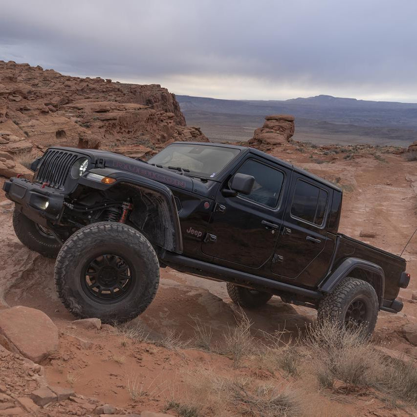 '20-23 Jeep JT Fox Factory Race Series 3.0 Rear Shocks Display on vehicle 