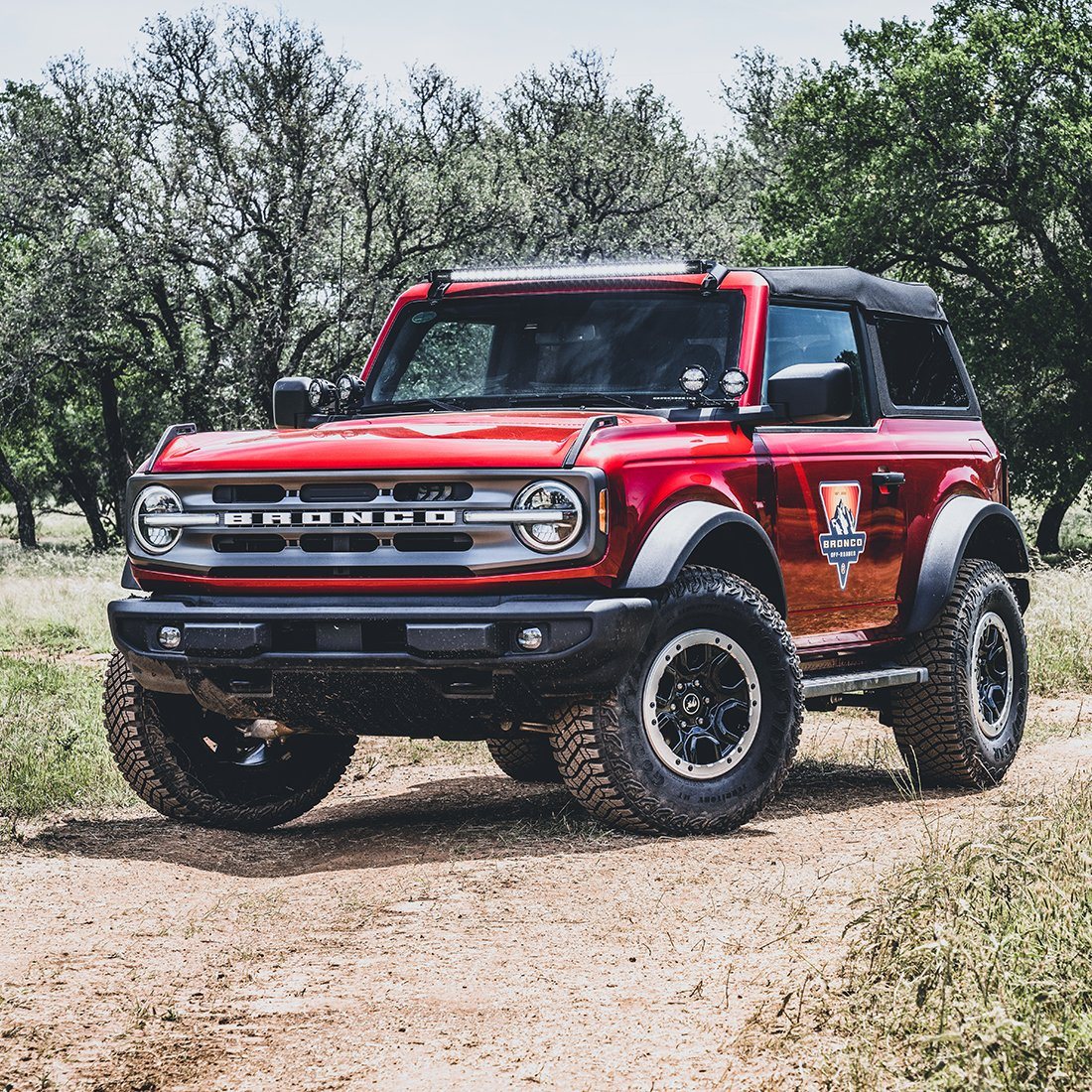 '21-23 Ford Bronco Rigid SR-Series Light Bar Roof Line Mount Kit Light Bar Mount Rigid Industries display