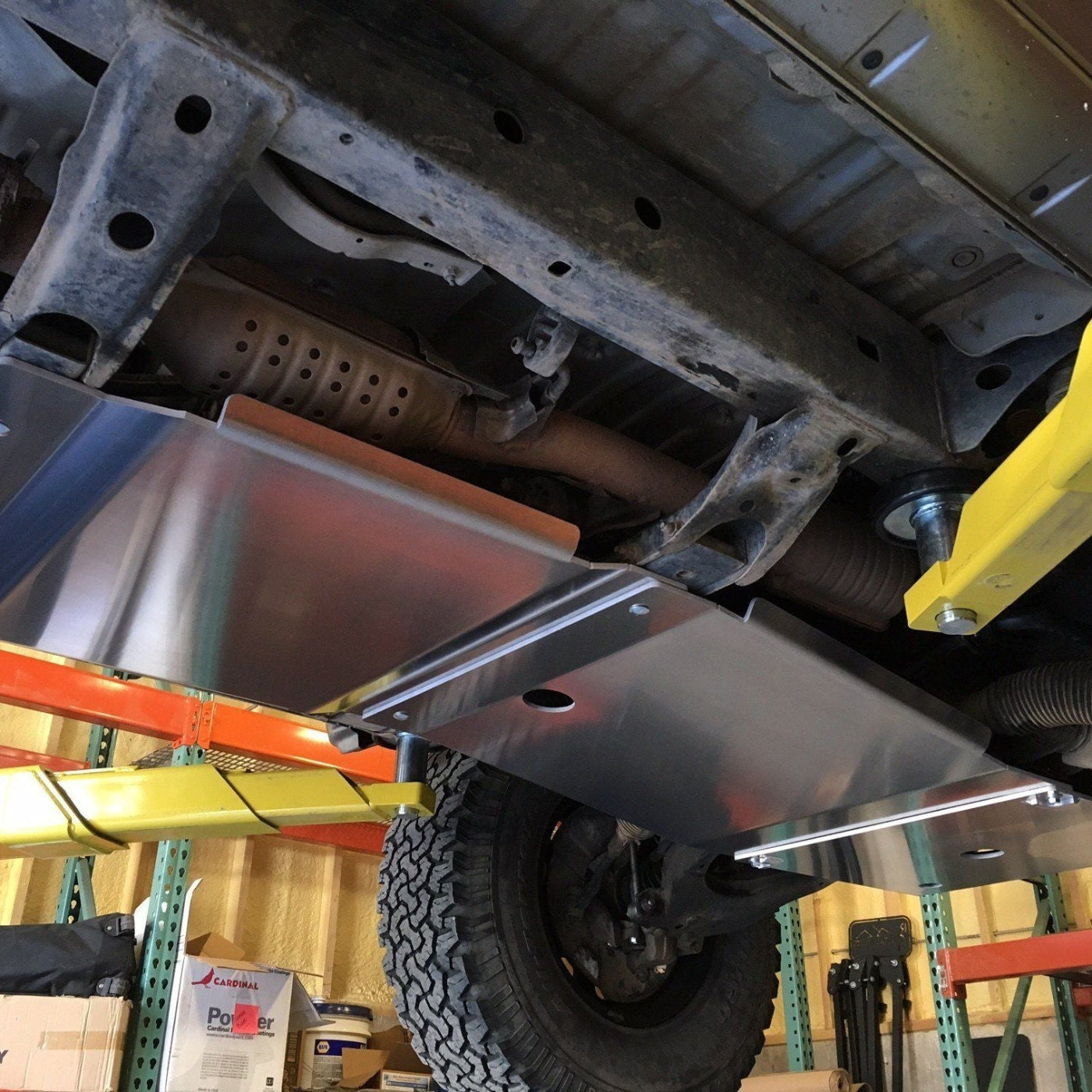 96-02 Toyota 4Runner Transfer Case Skid Plate Skid Plate RCI Off Road display