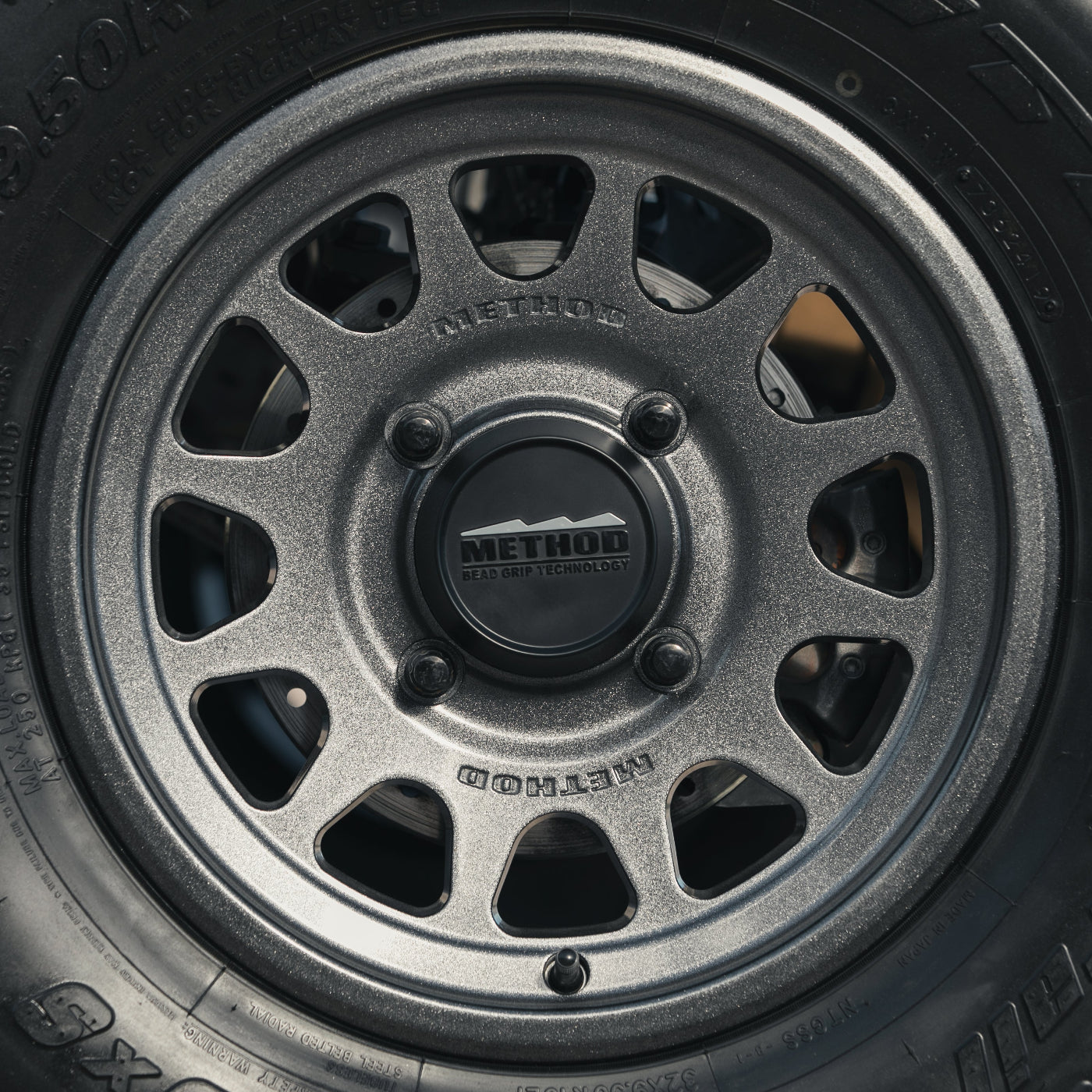 414 UTV Bead Grip Wheel Method (front view)