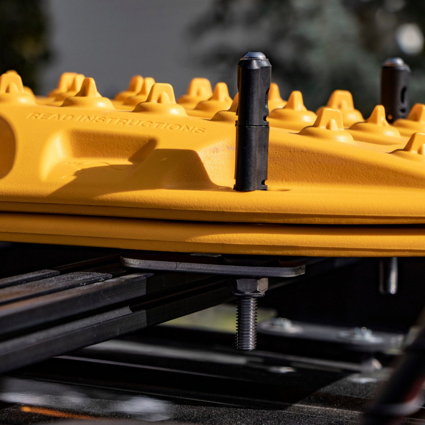 Maxtrax Universal Mount Prinsu Design close-up