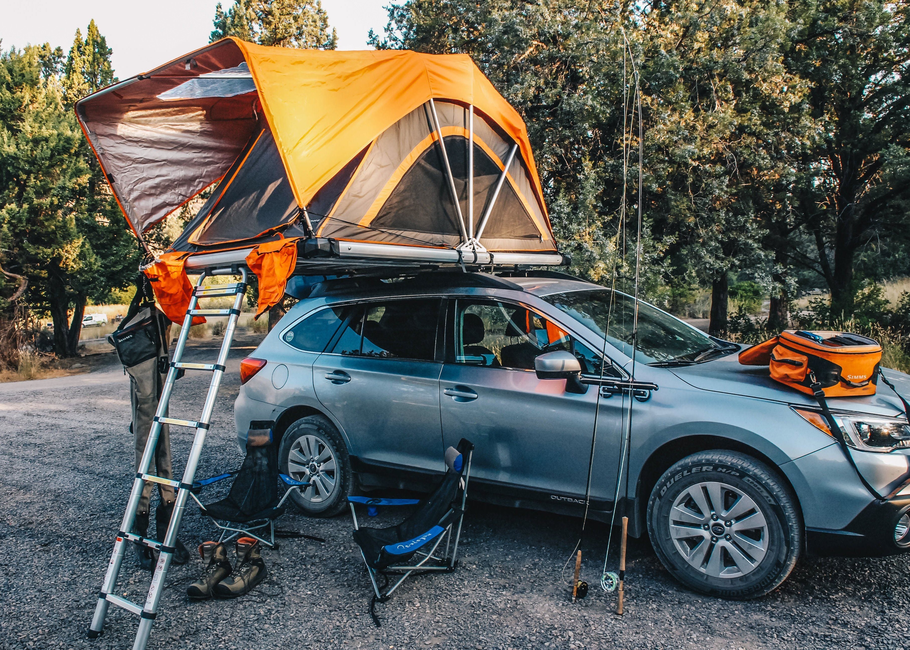 tent showroom FreeSpirit Recreation High Country Series Premium 55in Roof Top Tent