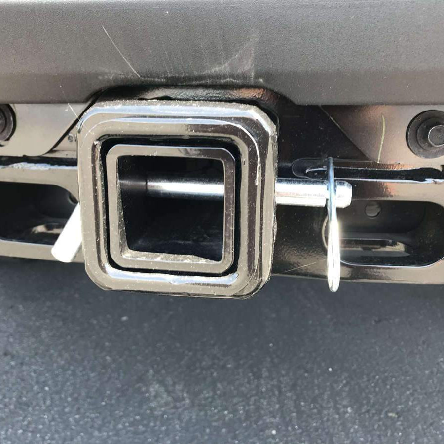 Factor 55 - HitchLink 3.0 Close-up Display on vehicle 