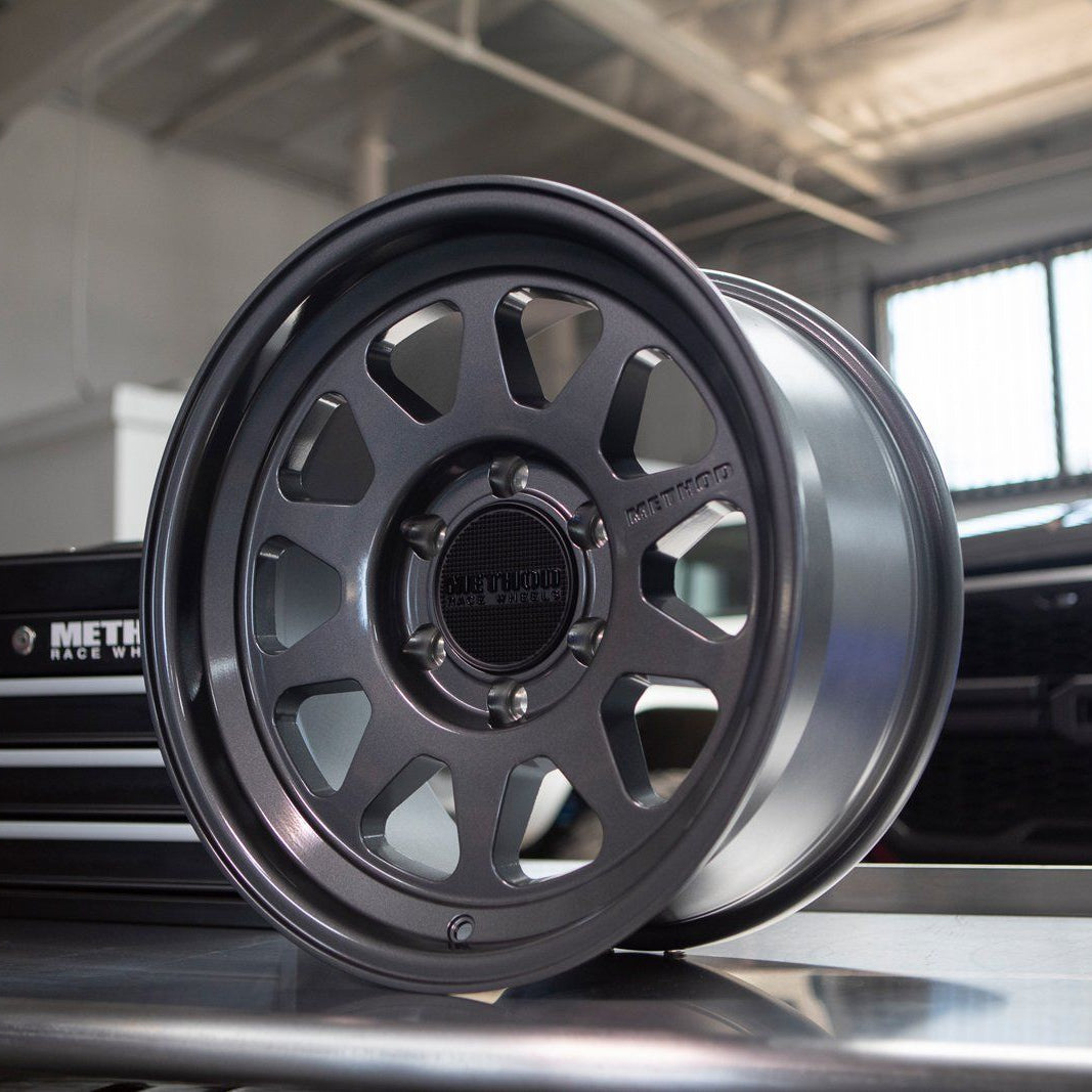 MR316 Street Series Wheels Method display