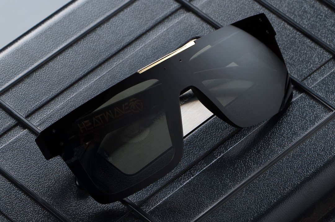 Quatro Series Black/Gold Sunglasses Heatwave 
