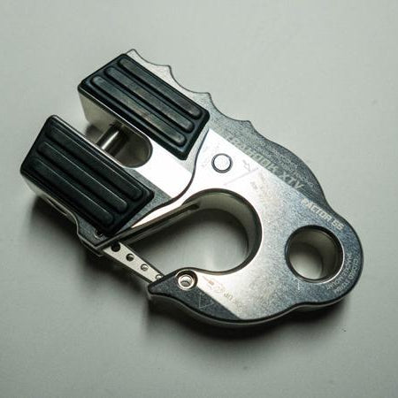 Factor 55 - UltraHook XTV Silver Display 